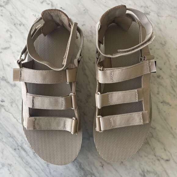 Teva Flatform Mevia Sandals - Birch US 10 - Picture 4 of 10